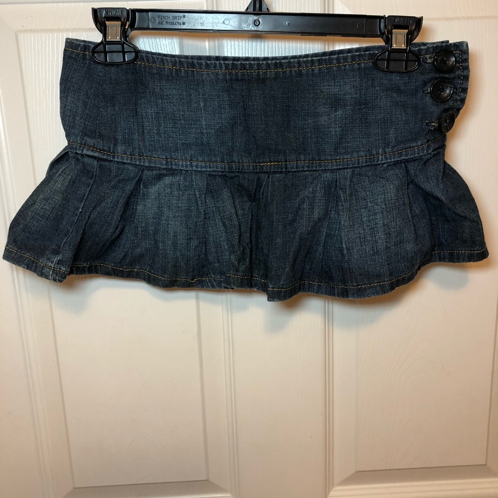 Pleated mini skirt
